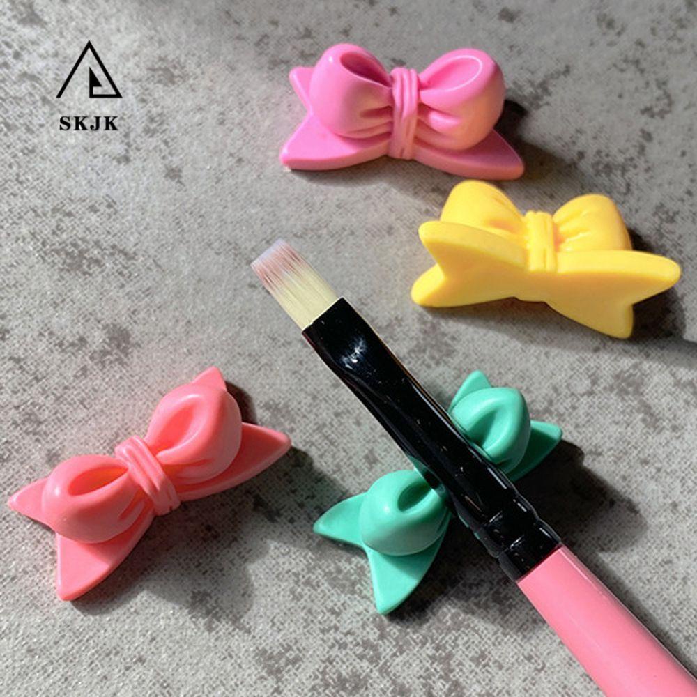 Set 2 Giá Đỡ Cọ Trang Điểm Họa Tiết Hoạt Hình Dễ Thương