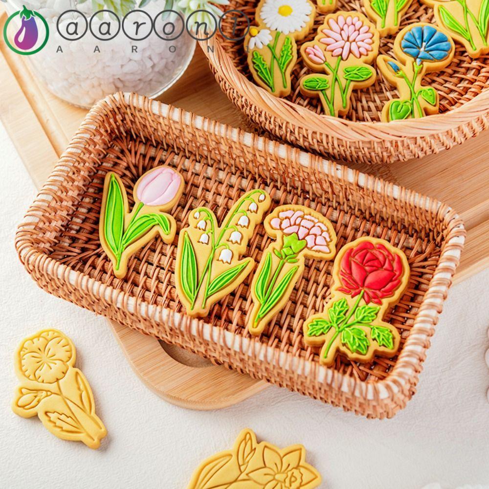 1 Khuôn Cắt Bánh Hình Bông Hoa 3D