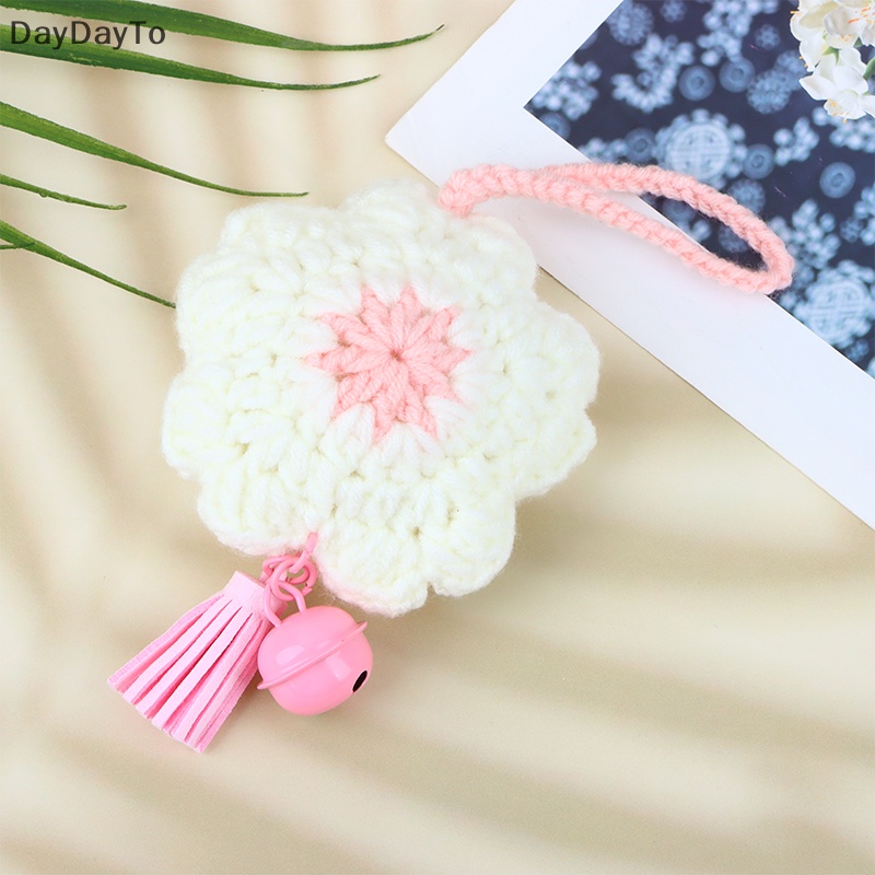 Móc Khóa Dây Tua Rua Hình Hoa Anh Đào Đan Tay Thủ Công