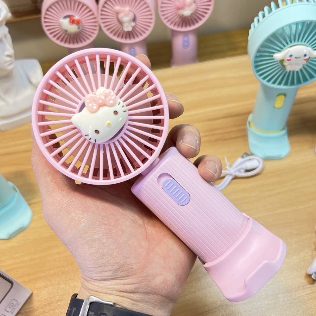 Quạt Usb Mini Cầm Tay Thiết Kế Hoạt Hình Kitty Kuromi Dễ Thương Cho Người Lớn Và Trẻ Em