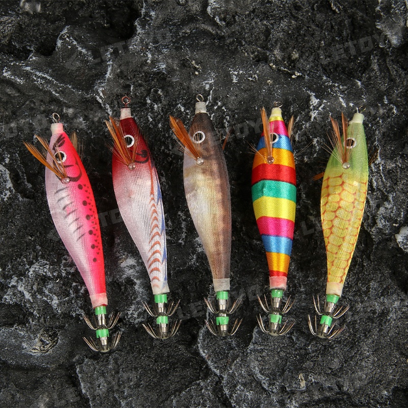 Mồi Câu Cá Giả Hình Con Mực Phát Sáng Trong Tối Chất Liệu Gỗ Cứng