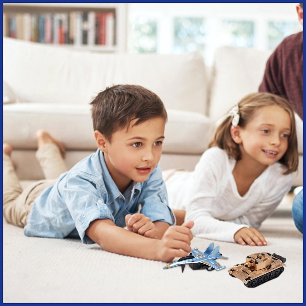 Xe Đua Đồ Chơi Kéo Lưng Ma Sát Vui Nhộn Cho Bé Trai 3 Tuổi