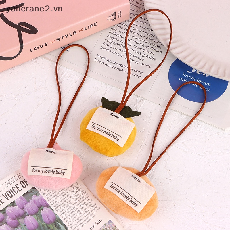 Búp Bê Nhồi Bông Dán Tên Quả Táo / Quả Dứa Hoạt Hình Chống Thất Lạc Trang Trí Túi Xách {yancrane2.vn}