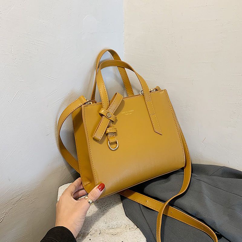 Túi Xách Đeo Vai Cỡ Lớn Màu Đỏ Thời Trang Cho Nữ