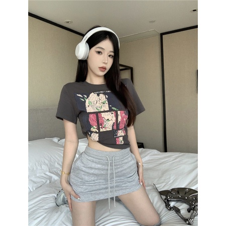 Set Áo Thun Ngắn Tay Trễ Vai + Chân Váy Phong Cách Retro Dành Cho Nữ