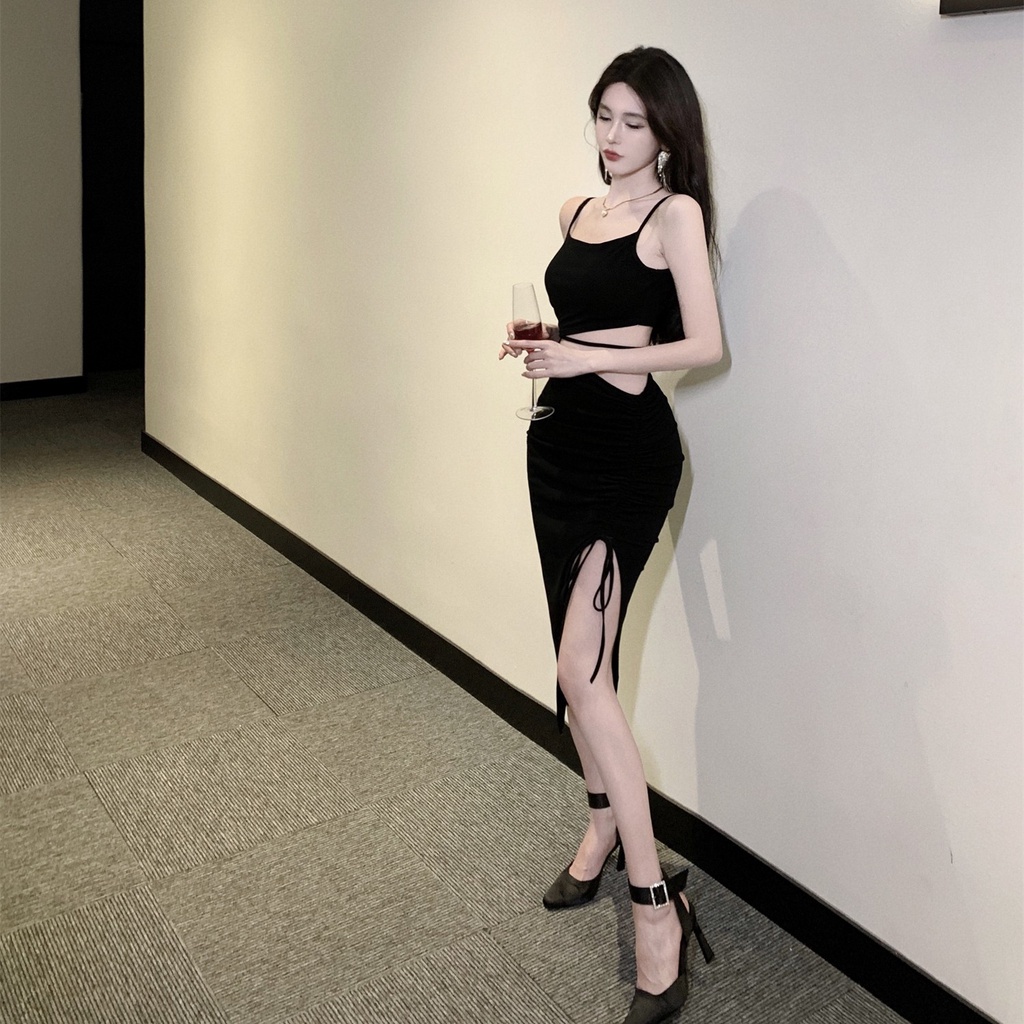 Đầm Hai Dây Thiết Kế Khoét Eo Xẻ Tà Phong Cách Mới Cho Nữ