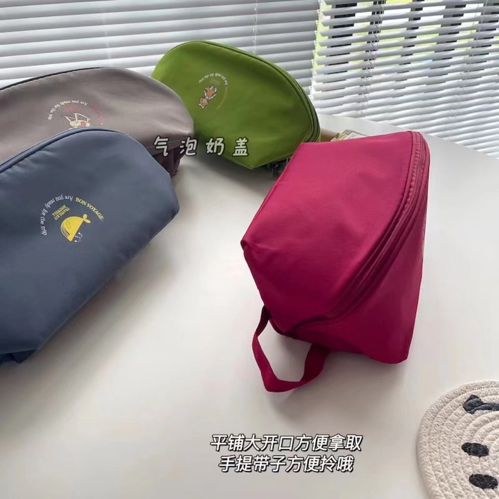 Túi Đựng Mỹ Phẩm / Đồ Lót Cỡ Lớn Chống Thấm Nước Họa Tiết Hoạt Hình Dễ Thương Tiện Dụng Mang Theo Du Lịch