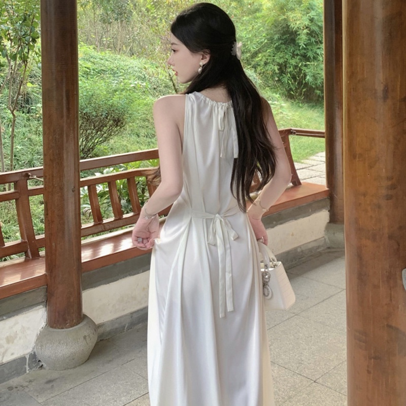 Đầm satin Xếp Ly Sát Nách Nhấn Eo Phong Cách Pháp Thời Trang Cho Nữ