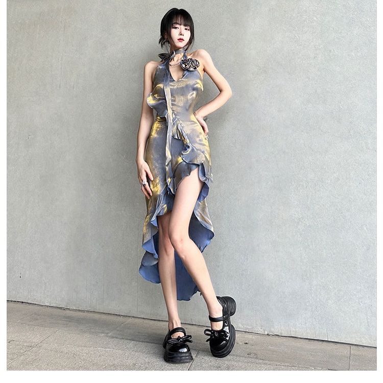 Đầm Dài Đuôi Cá Cổ Yếm Nhún Bèo Màu Laser Gradient Sang Trọng Phong Cách Cổ Điển Cho Nữ S9ZL