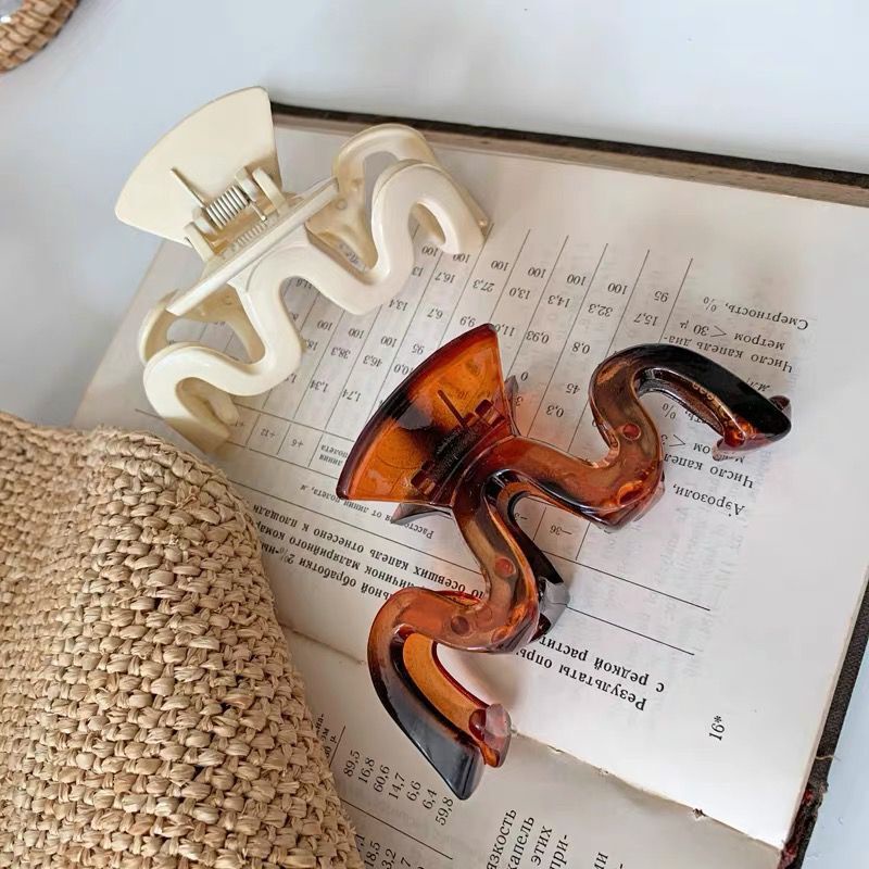 1 Kẹp Tóc Hình Chữ M Màu Sắc Thanh Lịch