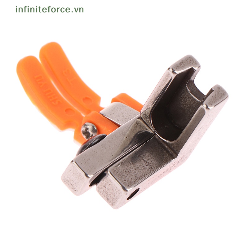 1 Chân Vịt Nhựa T3 Dạng Ấn Thông Dụng Cho Xe Hơi