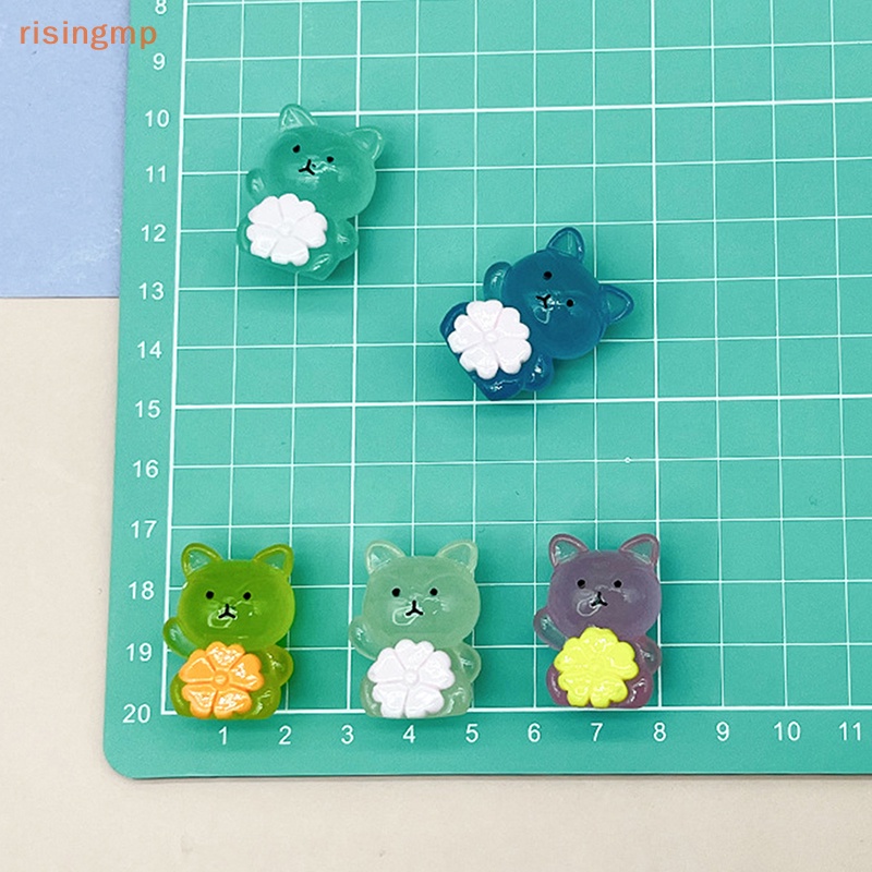 Set 2 Hoa Nhựa Dạ Quang Mini Trang Trí Bảng Điều Khiển Xe Hơi