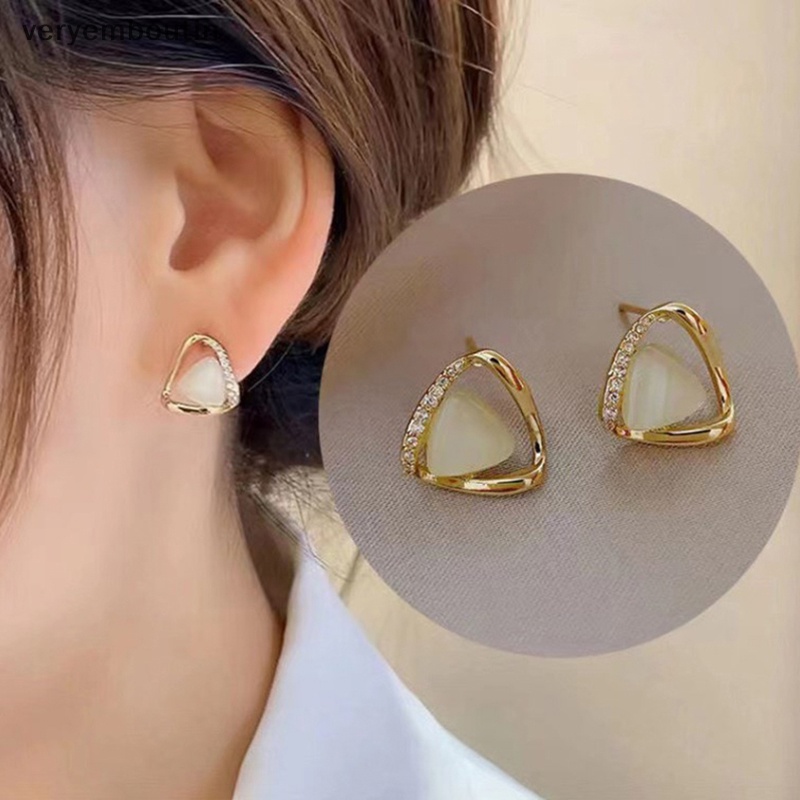Bông Tai Hình Tam Giác Đính Đá Opal Đơn Giản Thời Trang Phong Cách Hàn Quốc Cho Nữ