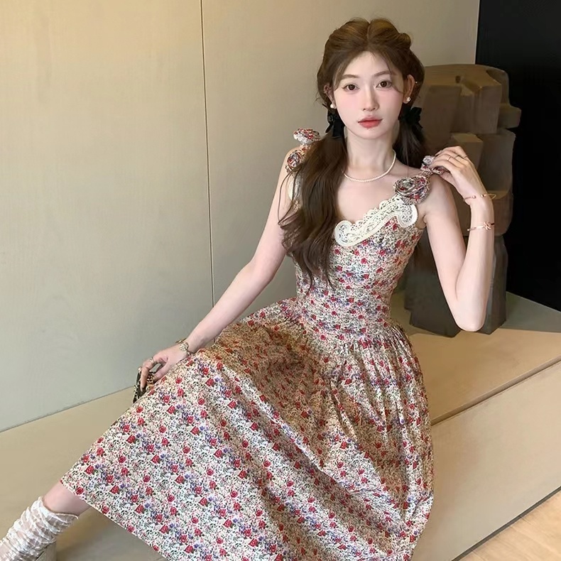 Đầm Dài Hai Dây Dáng Chữ A Phối Ren Hoa Phong Cách Pháp Ngọt Ngào