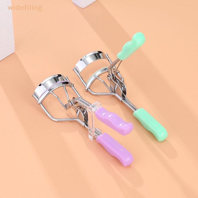 1 Dụng Cụ Bấm Cong Mi Mắt Phù Hợp Với Mọi Hình Dạng Mắt