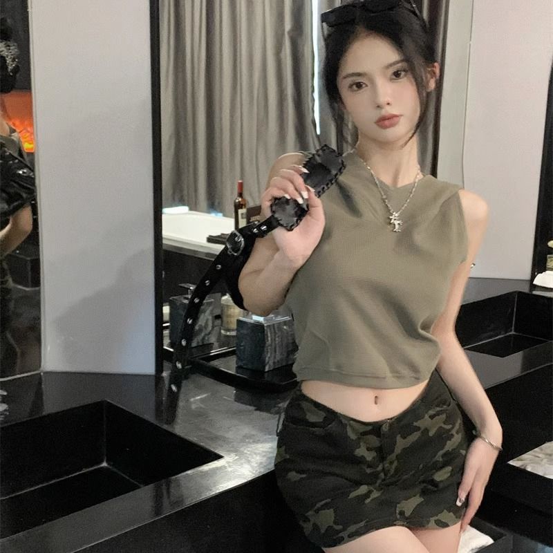 Áo Ngắn Sát Nách Hở Lưng Có Mũ Trùm Đầu Màu Đậu Xanh Phong Cách Nóng Bỏng Cho Nữ