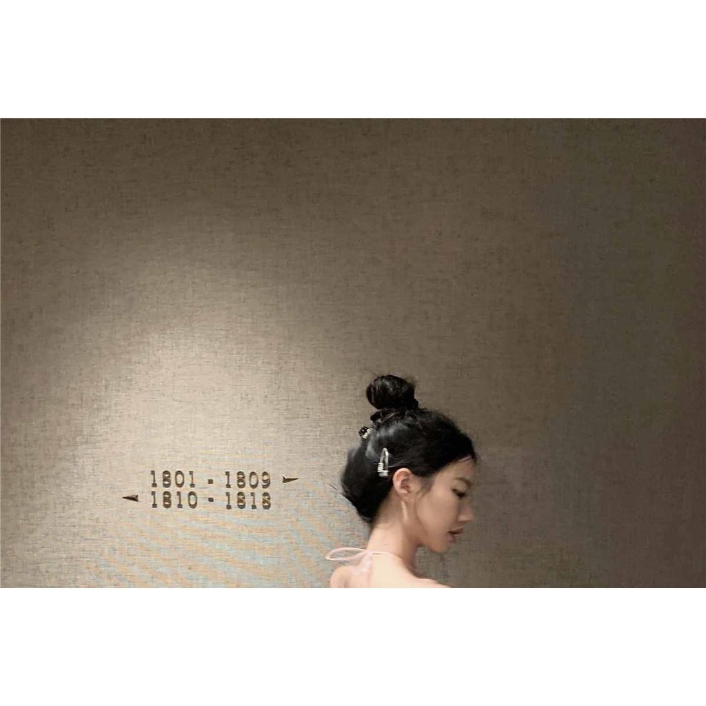 Đầm Ôm Hông Cổ Yếm Đính Kim Cương Lấp Lánh Phong Cách Công Nghiệp Gợi Cảm GQYI