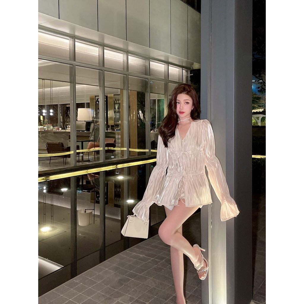 Áo Sơ Mi Cổ Chữ V Thắt Dây Xếp Ly Nhẹ Nhàng Tencel [Junstuio B2SN