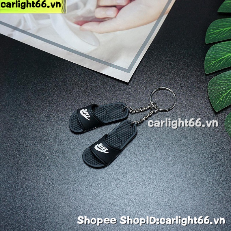 Móc Khóa Hình Dép Đi Trong Nhà Xinh Xắn