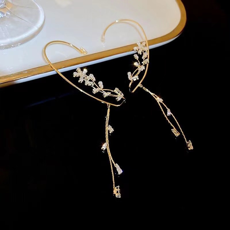 Khuyên Tai Tua Rua Hình Hoa Đính Đá zircon Phong Cách Hàn Quốc Cao Cấp Không Cần Xỏ Khuyên