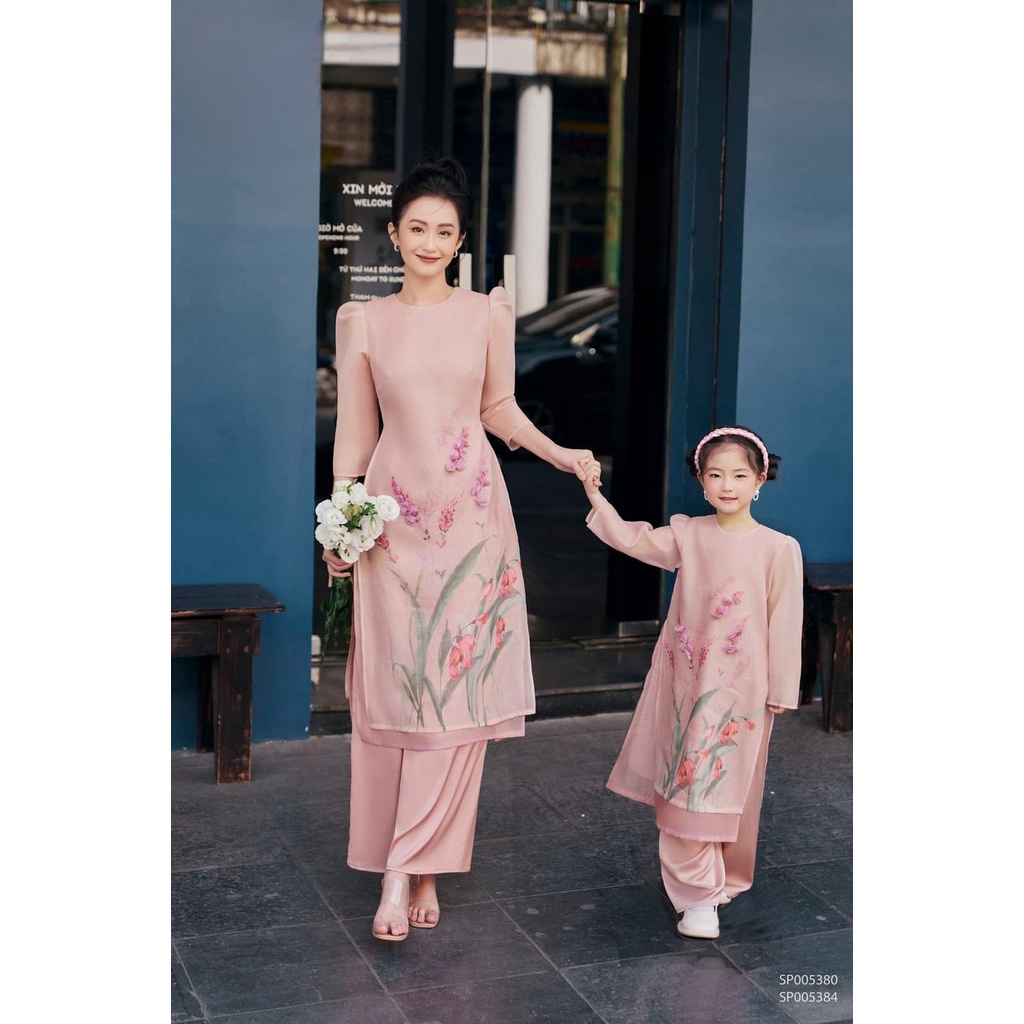 Áo dài cách tân Mẹ và Bé Gái chất liệu tơ óng đính kế nổi kèm in hoa cao cấp-  Xưởng may Áo dài HQ - ADMB2