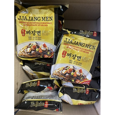 Thùng Mì Tương Đen Jjajang Men 200g*16