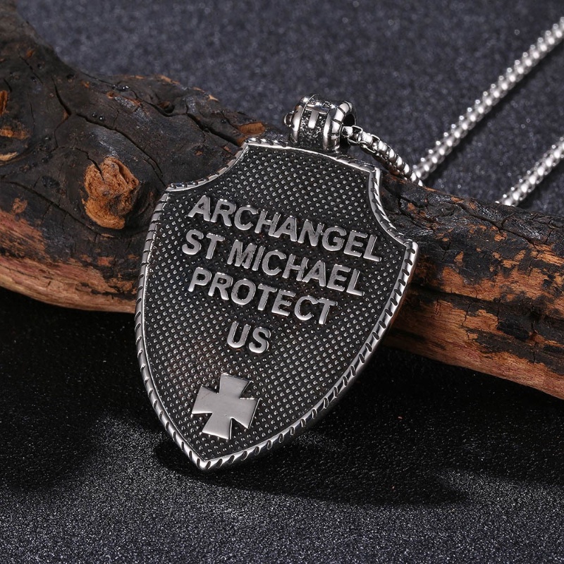 Vòng cổ Thép Titan Không Gỉ Mặt Hình Khiên Phong Cách Viking Thời Trang Cho Nam Và Nữ