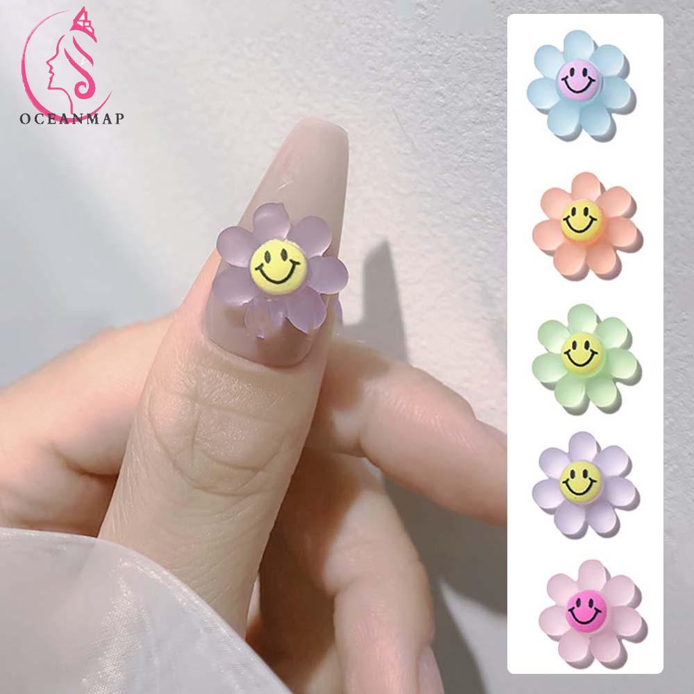 [Hàng mới về] Phụ kiện trang trí móng tay hình hoa 3D màu cầu vồng