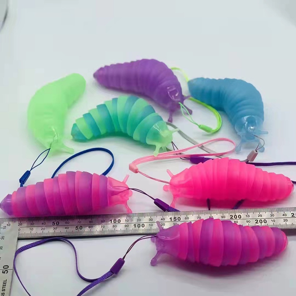 Móc khóa/đồ chơi Sâu Bướm Phát Sáng khớp thân uốn éo linh hoạt giải tỏa căng thẳng (1 con-màu ngẫu nhiên)