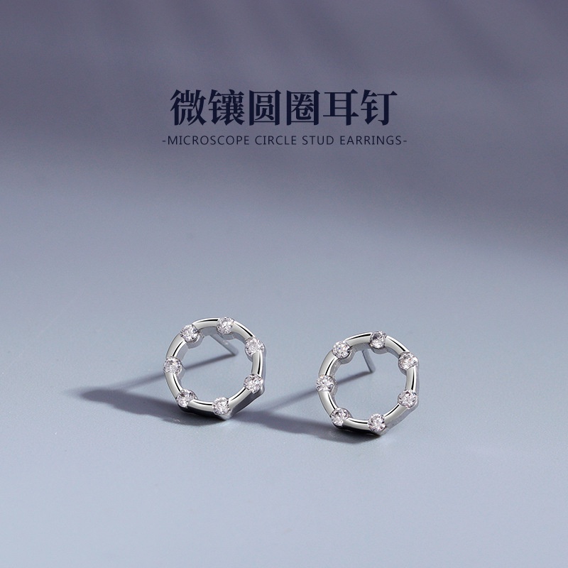 Bông Tai Hình Tròn Rỗng Dát Đá Đơn Giản Sáng Tạo Cho Nữ