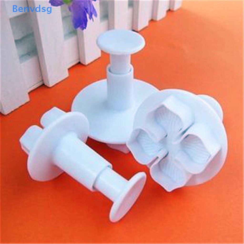 Bộ 3 Khuôn Cắt Tạo Hình Hoa Trang Trí Bánh Kem DIY