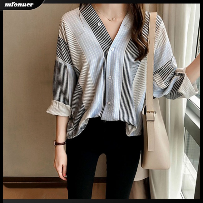 Áo Sơ Mi Dáng Rộng Cổ Chữ V Họa Tiết Kẻ Sọc Thanh Lịch