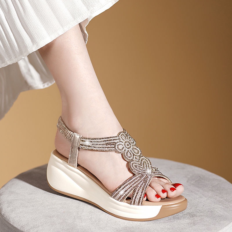 Dép Sandal Da Đế Xốp Nhẹ Nhàng Thoải Mái Cho Nữ