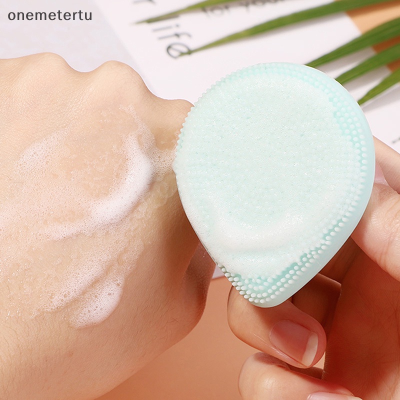 Onemetertu Cọ Rửa Mặt Silicone Hình Trái Tim Có Tay Cầm