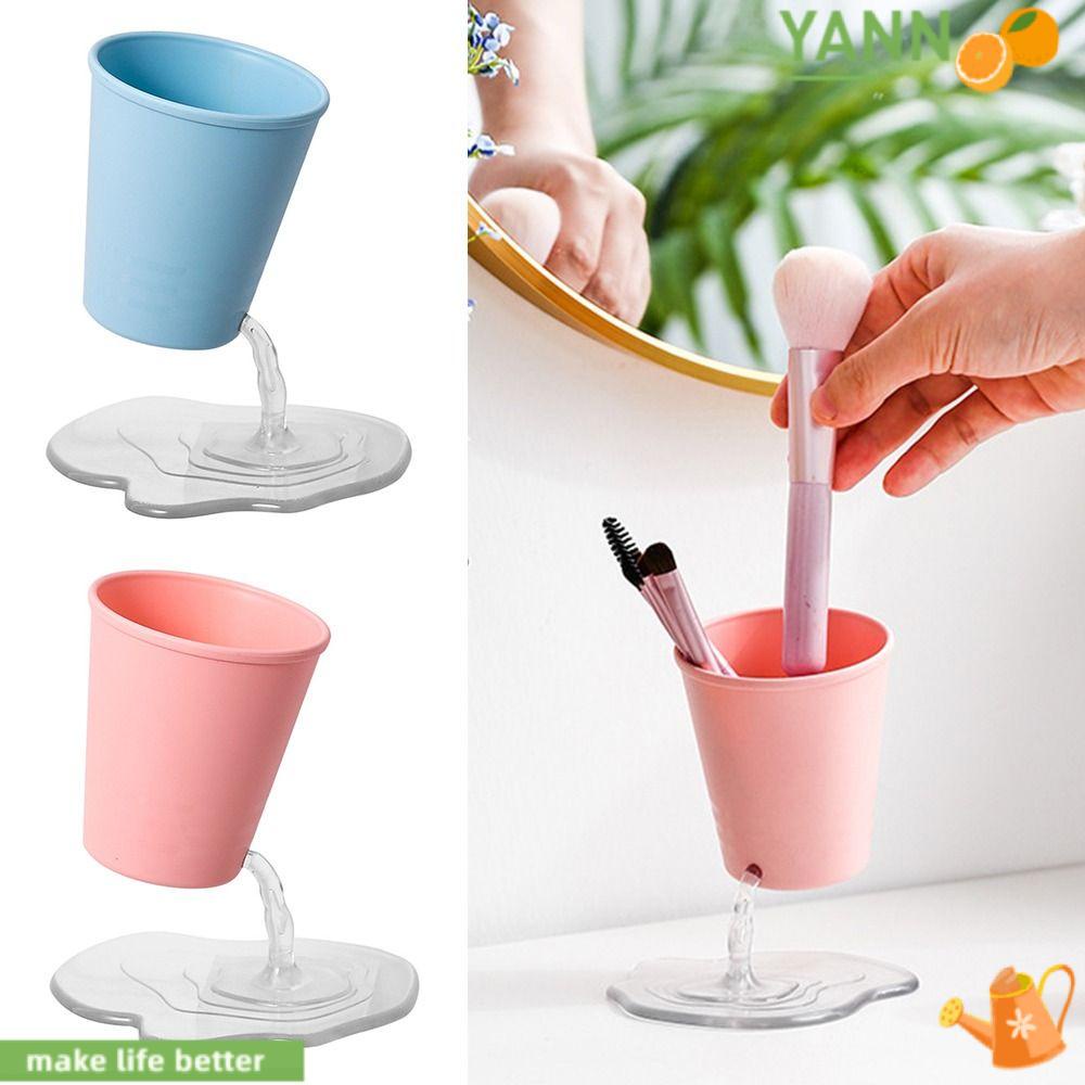 Giá Đỡ Bút / Mỹ Phẩm Nổi Trên Mặt Nước Bằng Nhựa Tiện Dụng 1