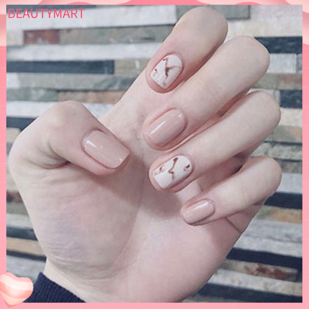 1 Bộ Miếng Dán Móng Tay Họa Tiết Dâu Tây Tinh Tế Thời Trang Cho Nữ