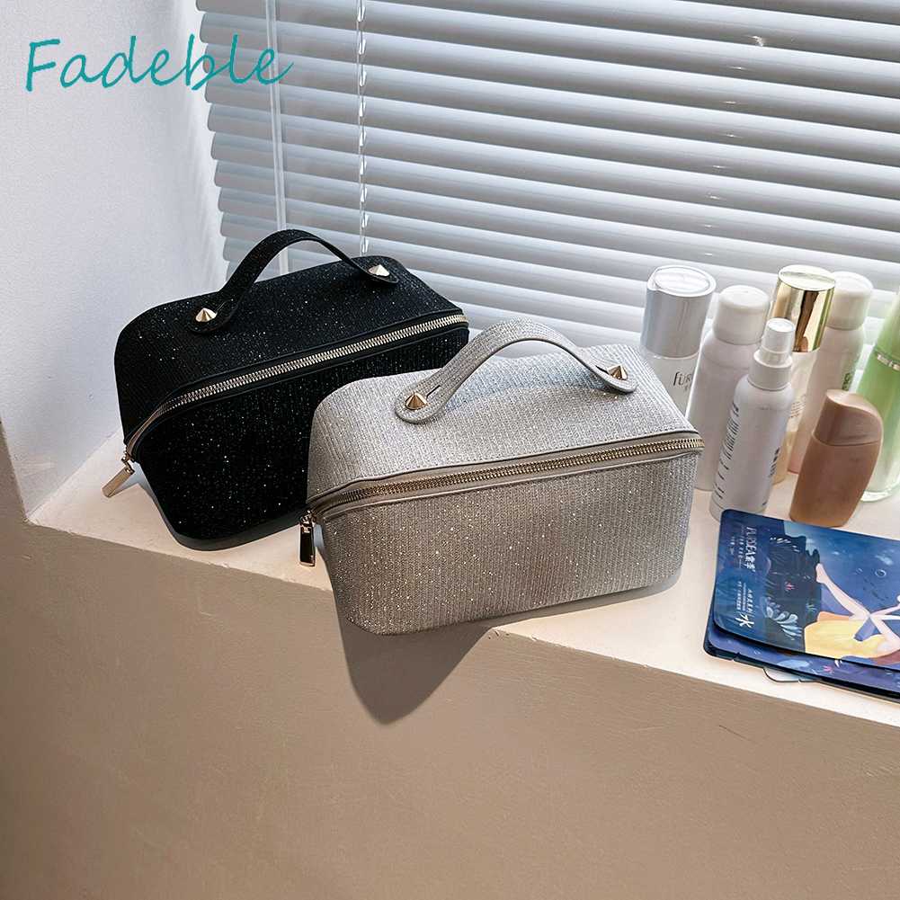 Túi Đựng Mỹ Phẩm Bằng PU Đính Đá Dung Tích Lớn Tiện Dụng