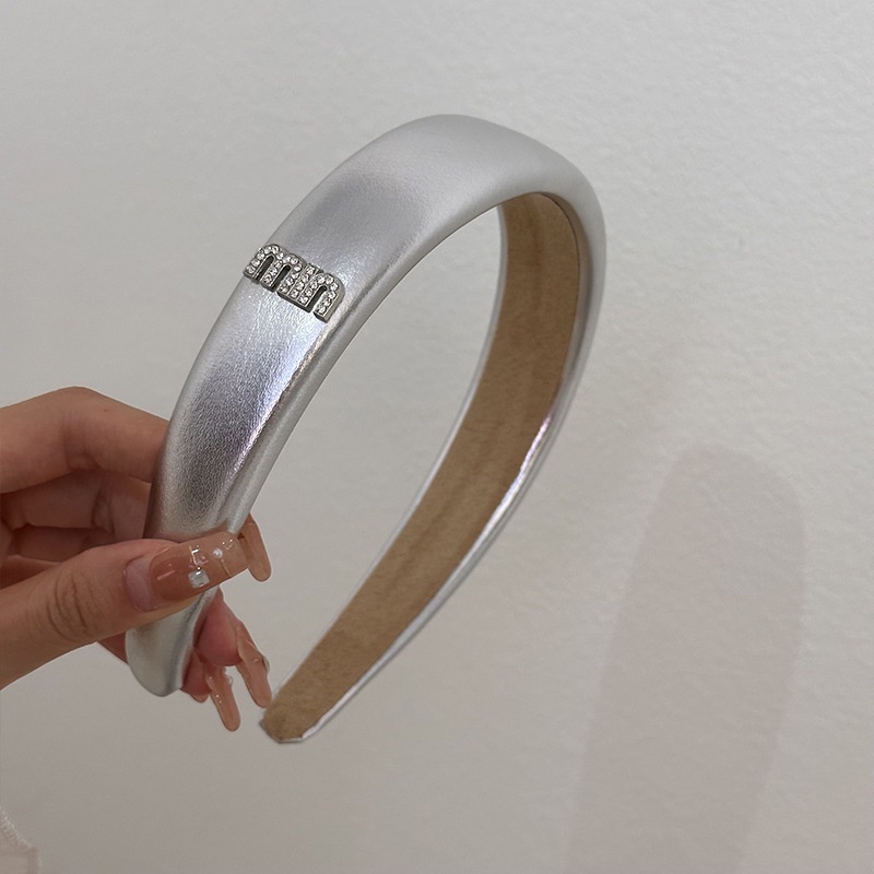 Băng Đô Cài Tóc Bản Rộng Bằng Da Họa Tiết Ngôi Sao / Đầu Lâu Màu Bạc Phong Cách Thời Trang Mới 2023