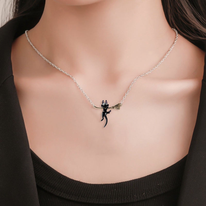 Vòng cổ Mặt Mèo Đen Hóa Trang Nhân Vật Anime Kiki Margot3