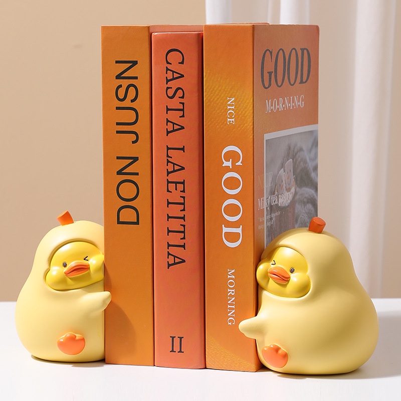 Hàng Mới Về Mới Tượng Cặp Đôi Đang Ôm Vịt Bằng Nhựa Resin Sáng Tạo Trang Trí Nội Thất