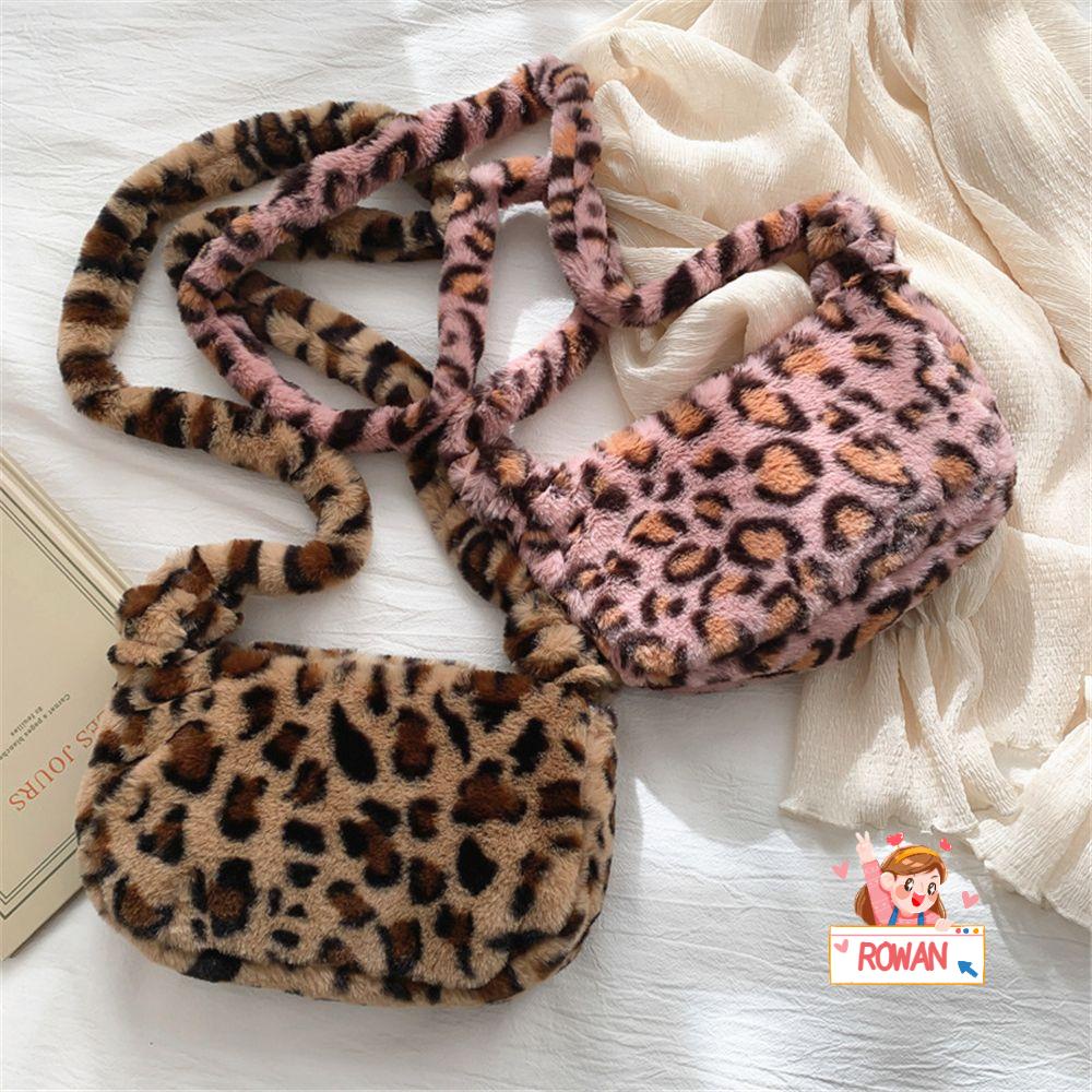 ROWANS Túi Đeo Chéo Phủ Lông Họa Tiết Da Báo Phong Cách Cổ Điển