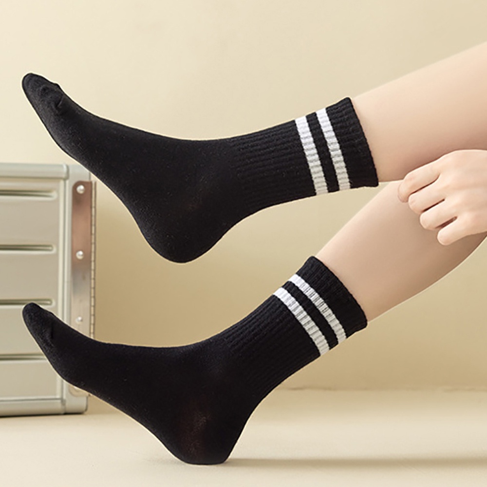 Vớ Thể Thao Cotton Màu Sắc Đơn Giản Thoáng Khí Thấm Hút Mồ Hôi Cho Nam