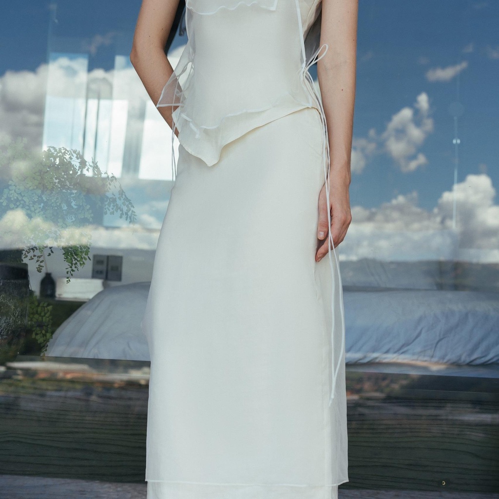 LAYERED ORGANZA SKIRT IN IVORY