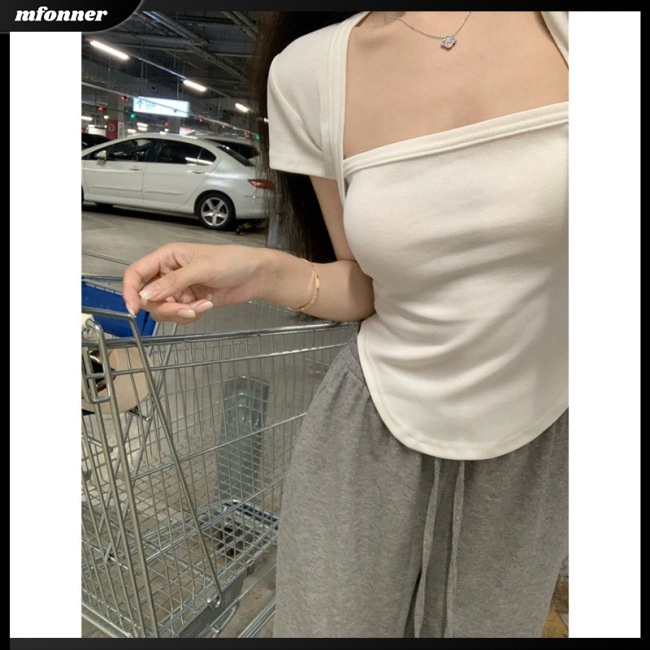 Áo Thun Tay Ngắn Cổ Vuông Khoét Sâu Gợi Cảm Cho Nữ