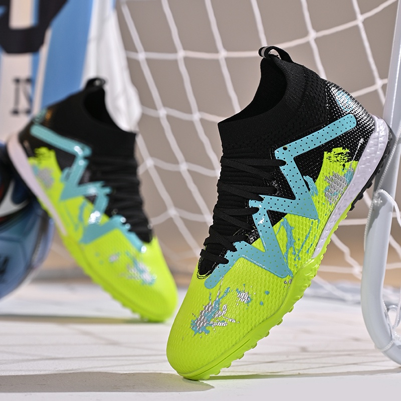 C Ronaldo TF soccer shoes Móng tay ngắn cao Giày bóng đá nam Giày thể thao tập futsal size 33-44