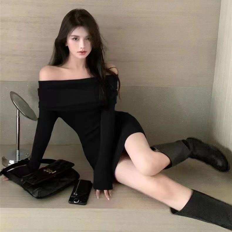 Cozok slim one-shoulder sexy fashion váy dệt kim dài tay màu rắn