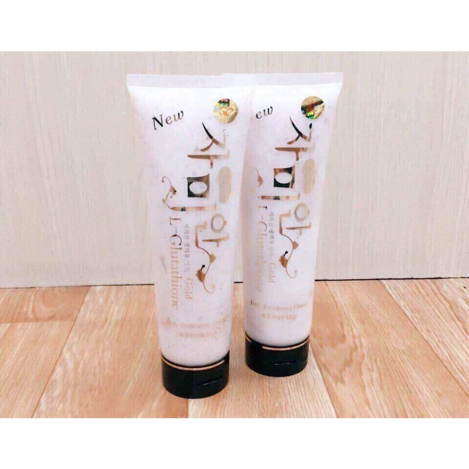 Kem tẩy tế bào chết làm trắng da Hàn quốc có hạt massage