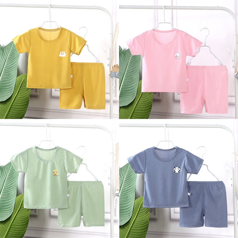 Bộ Đồ Thể Thao Áo Thun Tay Ngắn Phối Quần Short Thoáng Khí In Hoạt Hình Thời Trang Mùa Hè Cho Bé