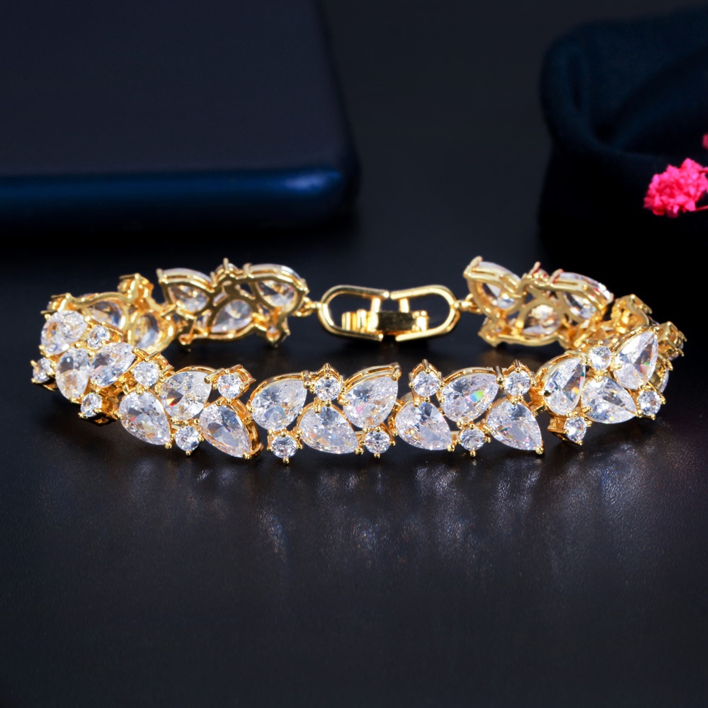 Vòng Tay Đính Đá Zircon Dễ Phối Đồ Thời Trang Cho Nữ