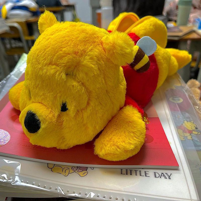 Hộp Bút Lông Thêu Hình Gấu Pooh Dễ Thương Sáng Tạo